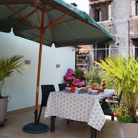 Апартаменти Loft Due Cuori Con Terrazza Венеція Екстер'єр фото