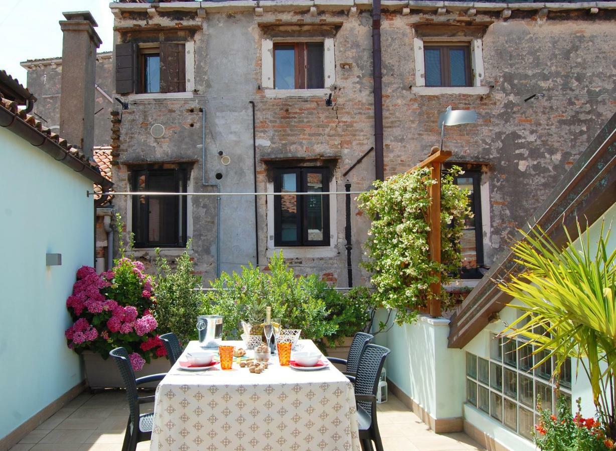 Апартаменти Loft Due Cuori Con Terrazza Венеція Екстер'єр фото